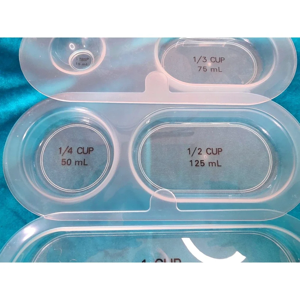 Pampered Chef Cutting Board Flat Plastic Measuring Cup Insert #1028